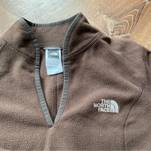 The North Face Pullover - Picture 3 of 6
